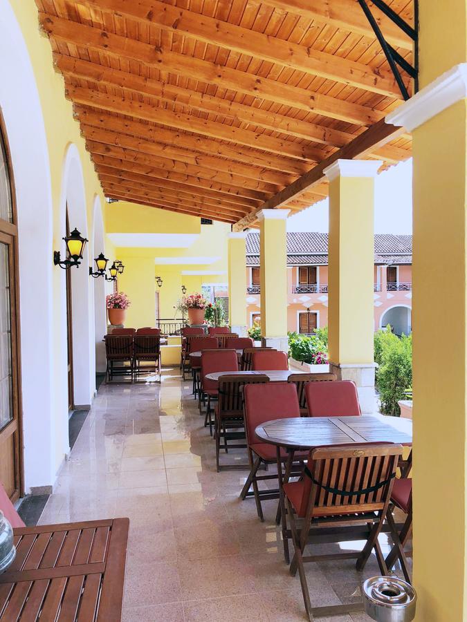 Regina Hotel Βασιλάτικα Εξωτερικό φωτογραφία