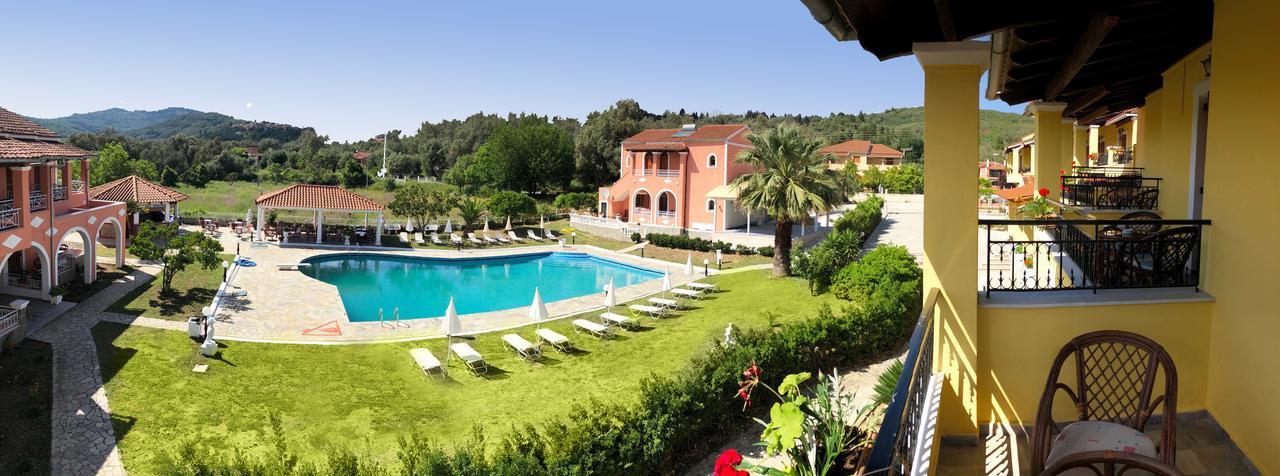 Regina Hotel Βασιλάτικα Εξωτερικό φωτογραφία